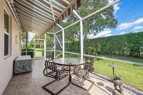 10644 Royal Caribbean Circle Boynton Beach FL 33437