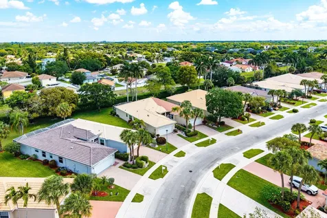 10644 Royal Caribbean Circle Boynton Beach FL 33437