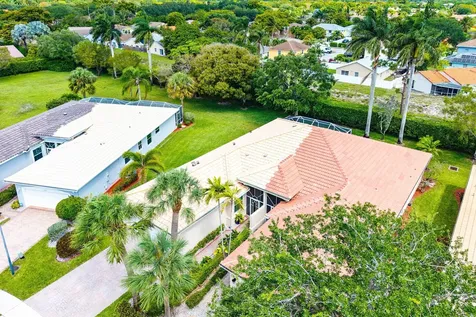 10644 Royal Caribbean Circle Boynton Beach FL 33437
