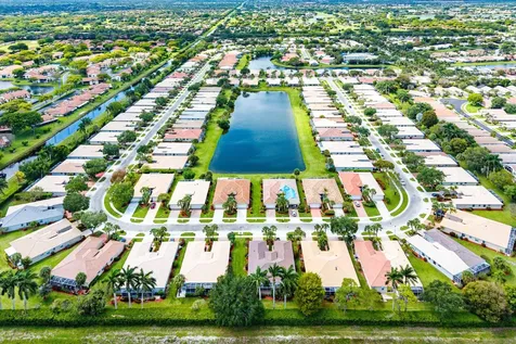 10644 Royal Caribbean Circle Boynton Beach FL 33437
