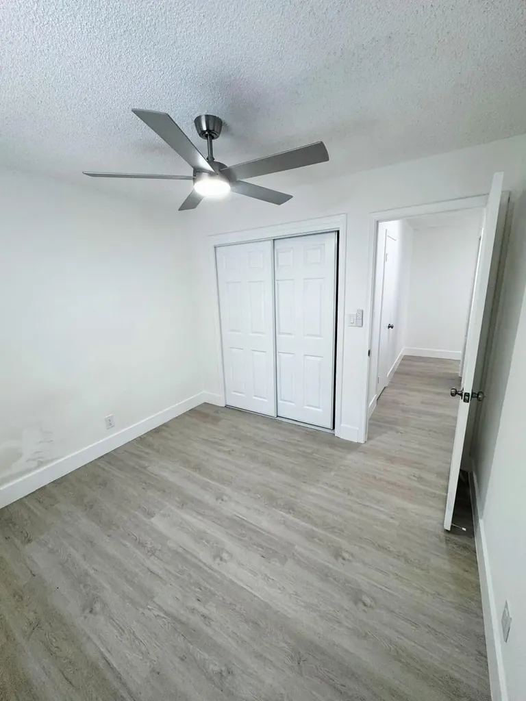 3920 Woodside Drive Coral Springs FL 33065