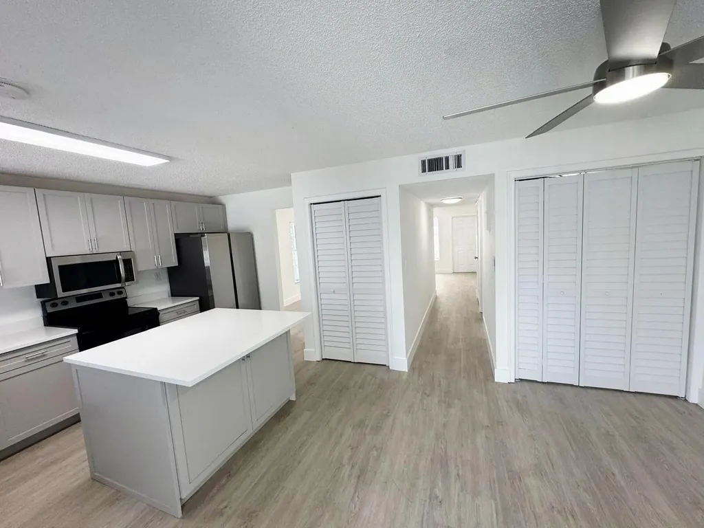 3920 Woodside Drive Coral Springs FL 33065