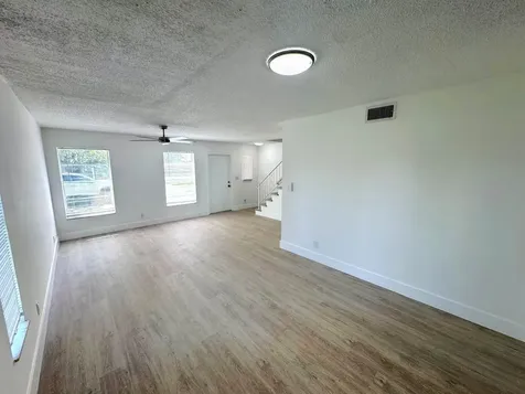 3920 Woodside Drive Coral Springs FL 33065