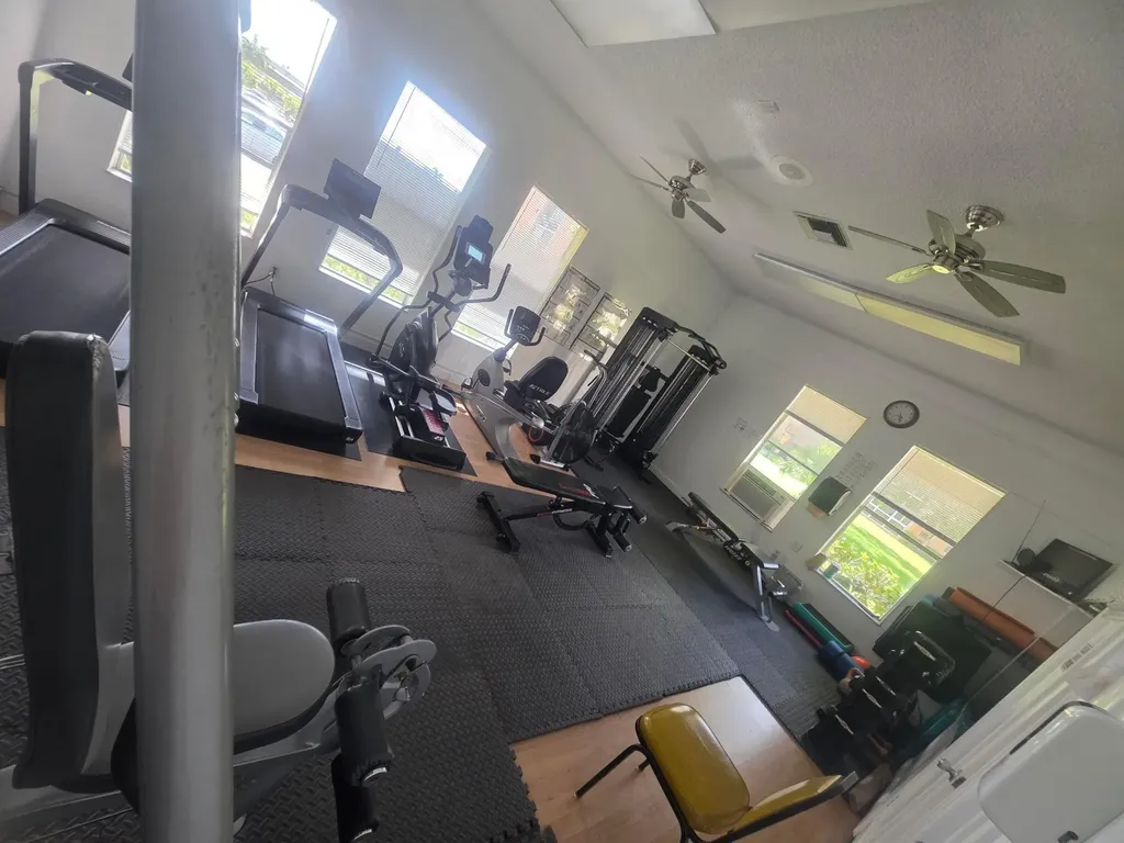 2851 Somerset Drive Lauderdale Lakes FL 33311