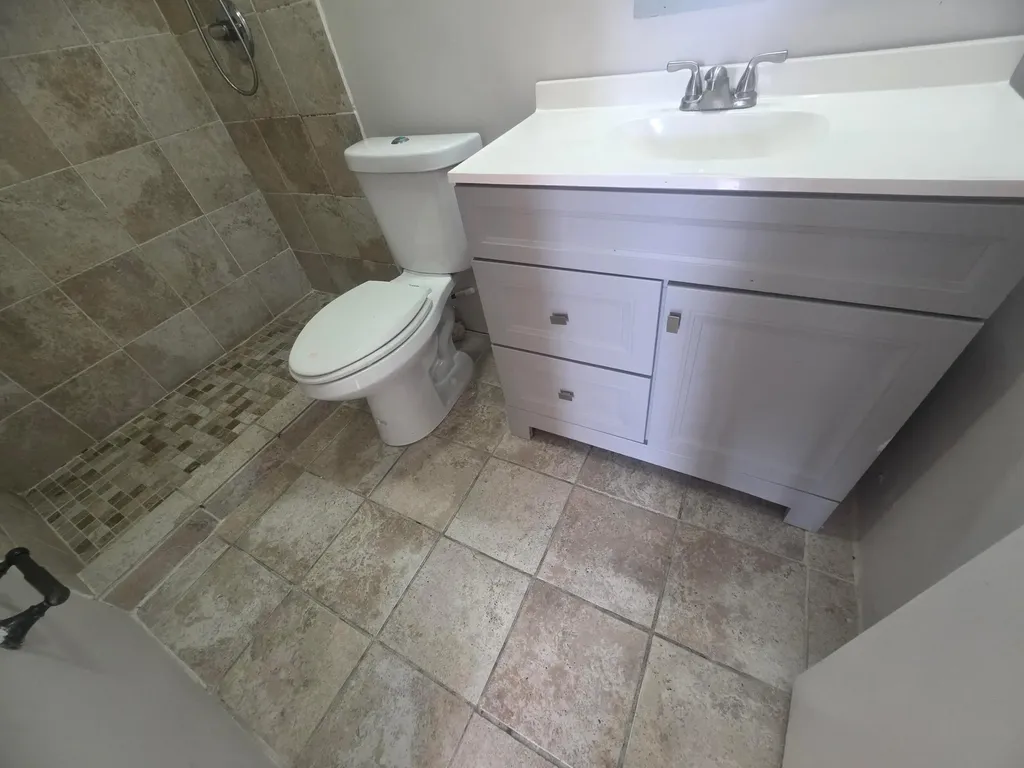 2851 Somerset Drive Lauderdale Lakes FL 33311