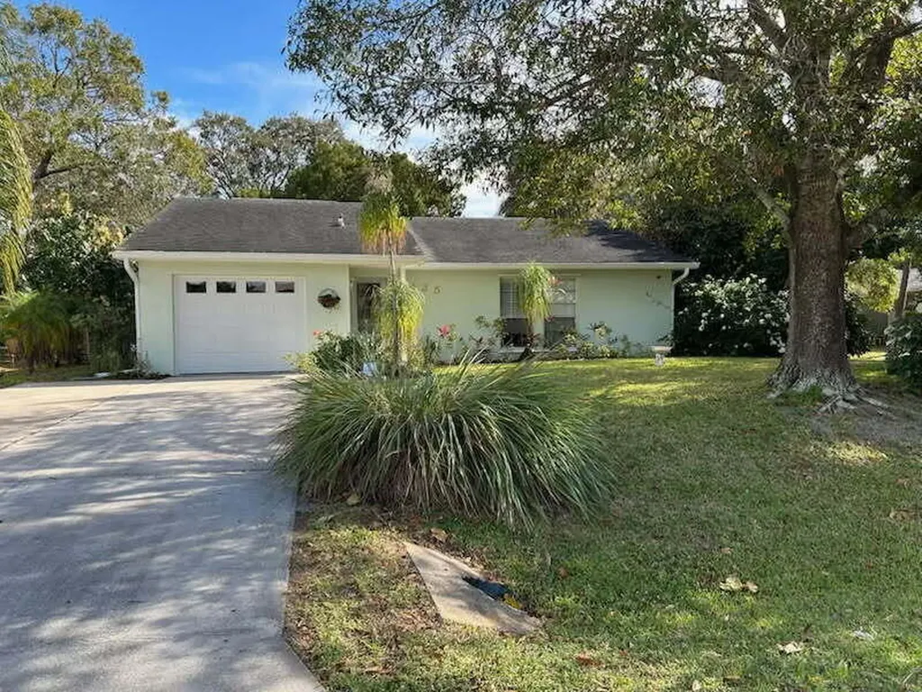 425 Banyan Street Sebastian FL 32958
