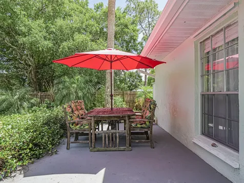 425 Banyan Street Sebastian FL 32958