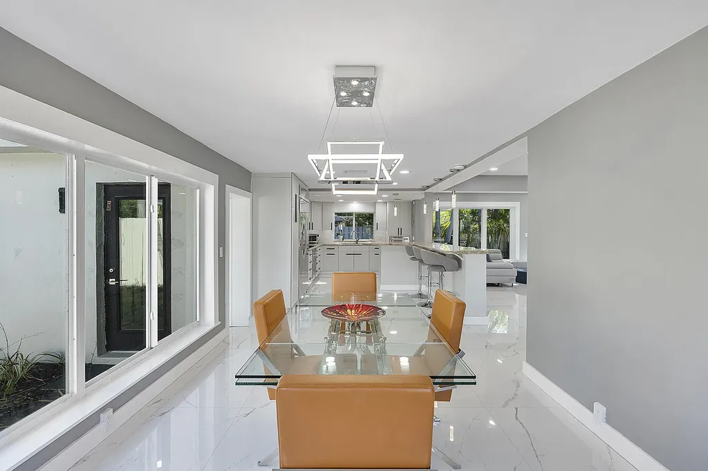 1900 NE 16th Terrace Fort Lauderdale FL 33305
