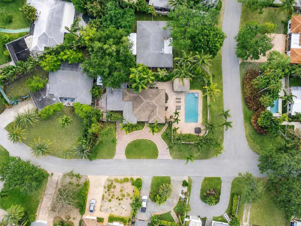 1900 NE 16th Terrace Fort Lauderdale FL 33305