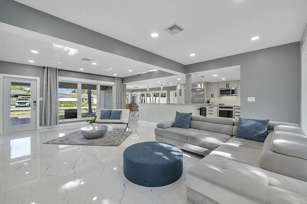 1900 NE 16th Terrace Fort Lauderdale FL 33305