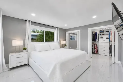 1900 NE 16th Terrace Fort Lauderdale FL 33305