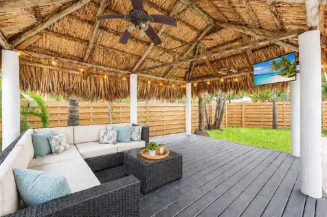 1900 NE 16th Terrace Fort Lauderdale FL 33305