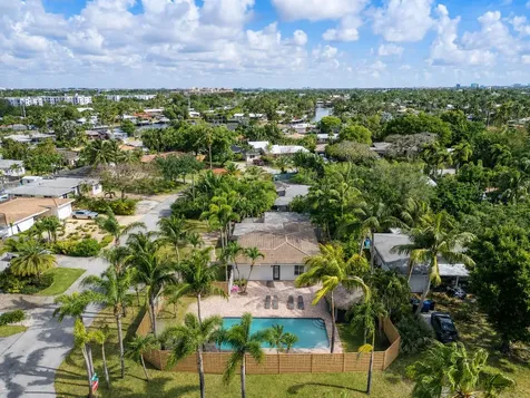 1900 NE 16th Terrace Fort Lauderdale FL 33305