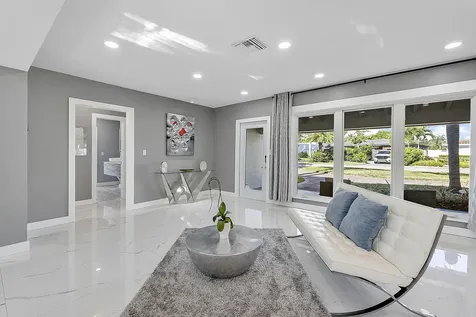 1900 NE 16th Terrace Fort Lauderdale FL 33305