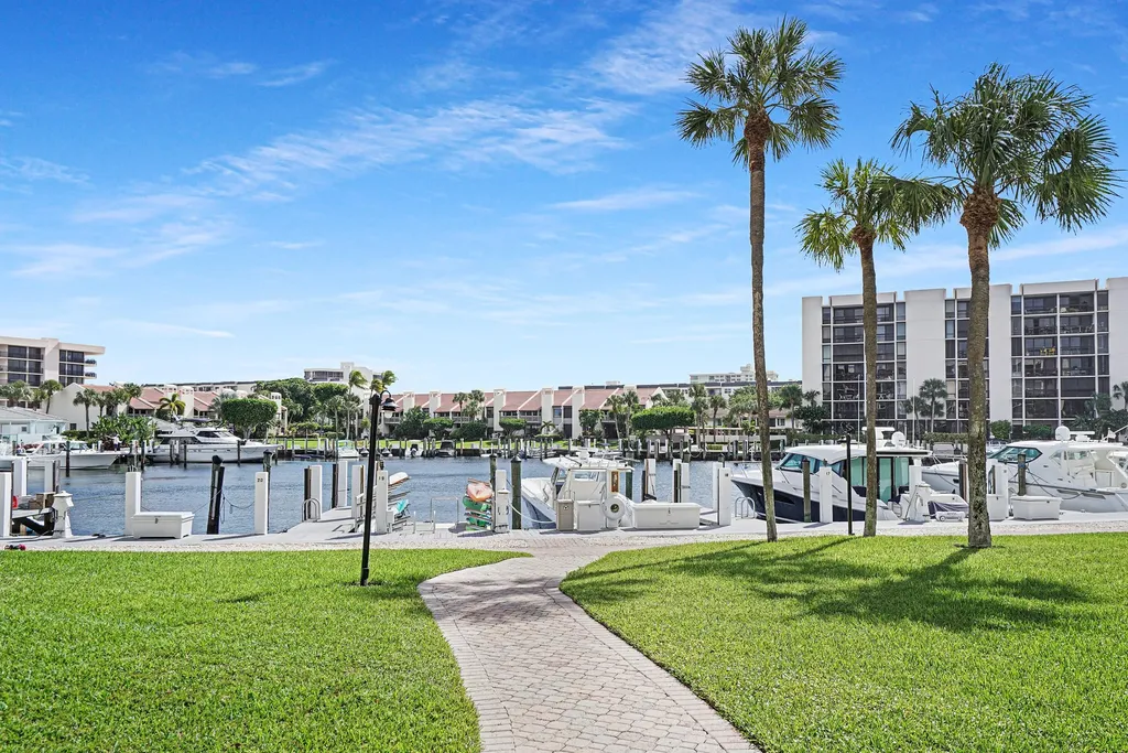 2697 N Ocean Boulevard Boca Raton FL 33431