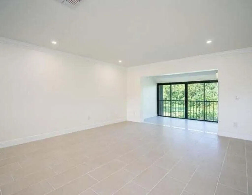 9284 Vista Del Boca Raton FL 33428