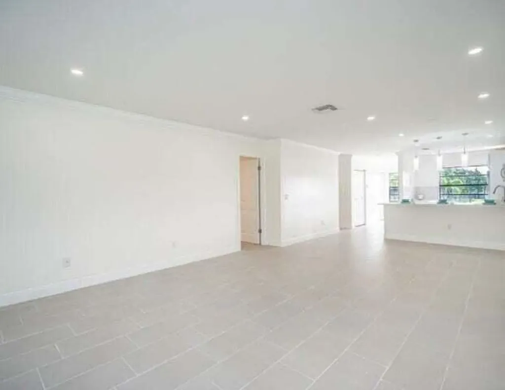9284 Vista Del Boca Raton FL 33428
