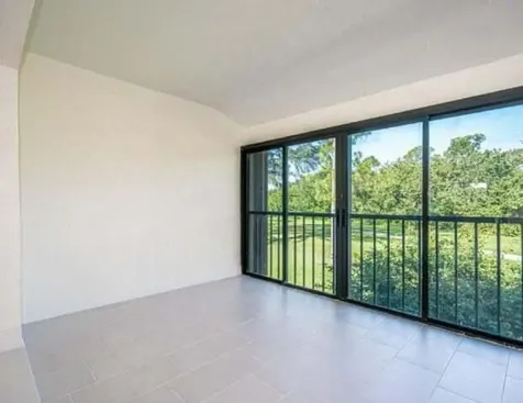 9284 Vista Del Lago Boca Raton FL 33428