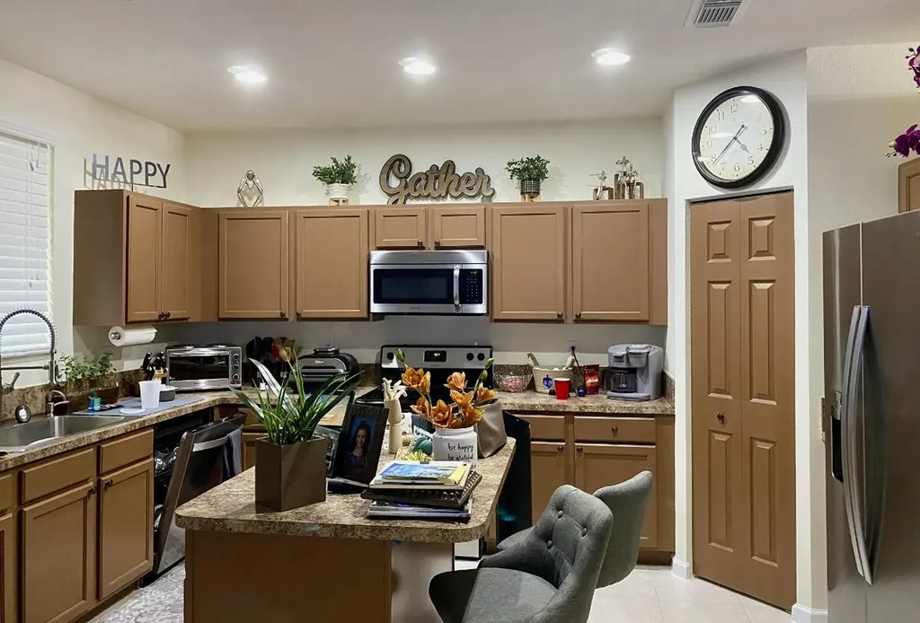 2823 S Evergreen Circle Boynton Beach FL 33426