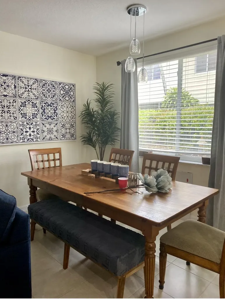 2823 S Evergreen Circle Boynton Beach FL 33426