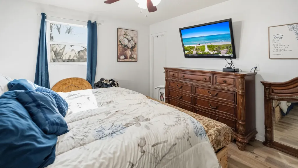 386 SE Oakridge Drive Port St Lucie FL 34984