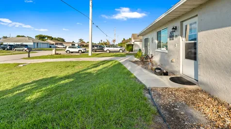 386 SE Oakridge Drive Port St Lucie FL 34984