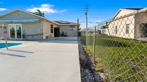 386 SE Oakridge Drive Port St Lucie FL 34984
