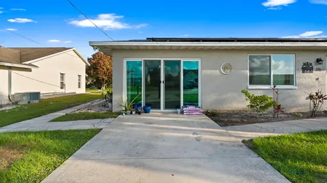 386 SE Oakridge Drive Port St Lucie FL 34984