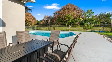 386 SE Oakridge Drive Port St Lucie FL 34984