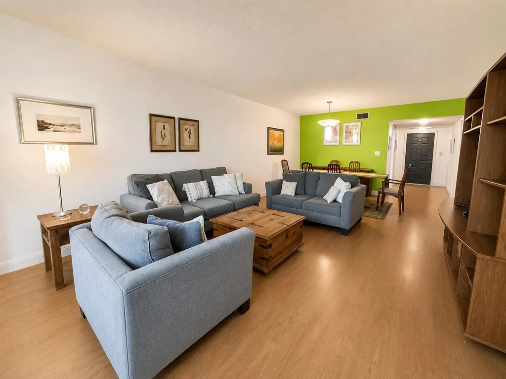 4200 Oaks Terrace Pompano Beach FL 33069
