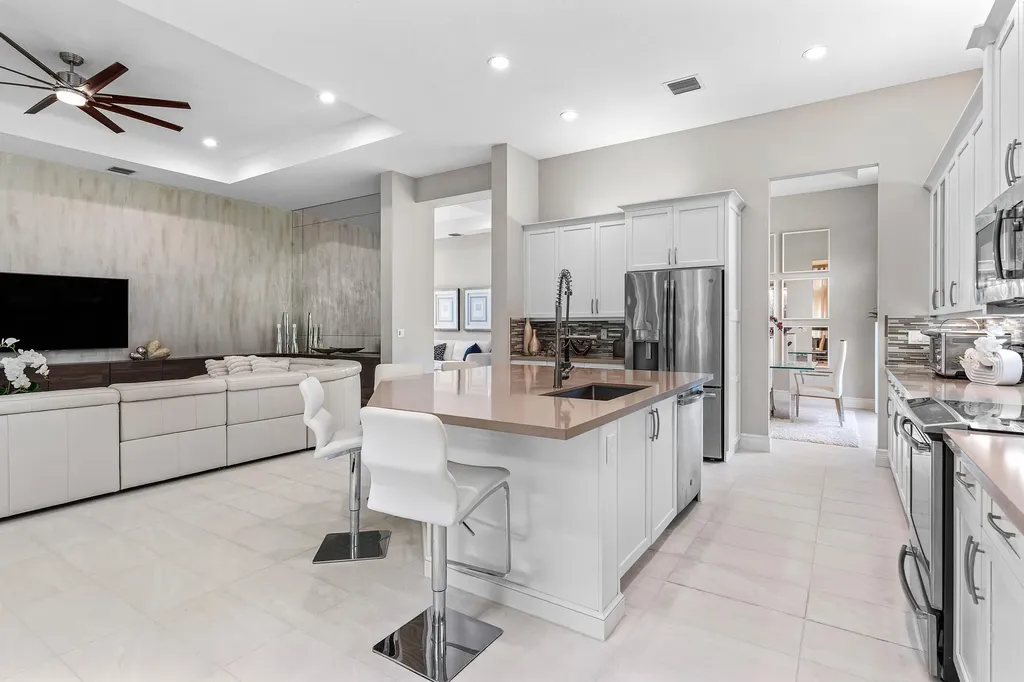 12882 Granite Mountain Pass Boynton Beach FL 33473