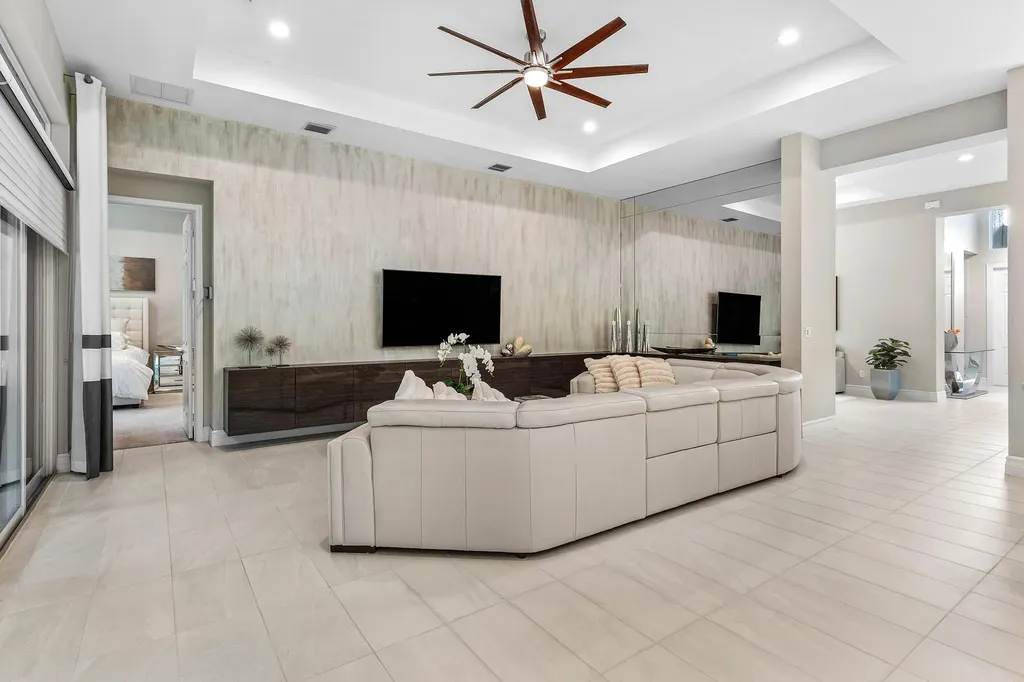 12882 Granite Mountain Pass Boynton Beach FL 33473