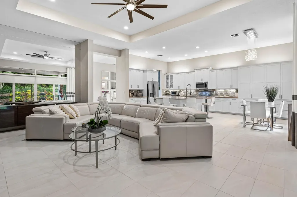 12882 Granite Mountain Pass Boynton Beach FL 33473
