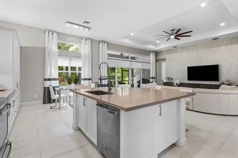 12882 Granite Mountain Pass Boynton Beach FL 33473