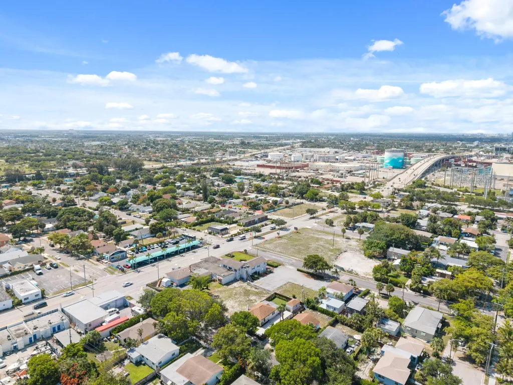 517 55th Street West Palm Beach FL 33407