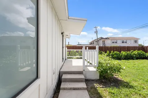 517 55th Street West Palm Beach FL 33407