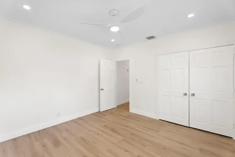 517 55th Street West Palm Beach FL 33407