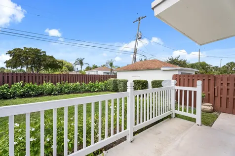 517 55th Street West Palm Beach FL 33407