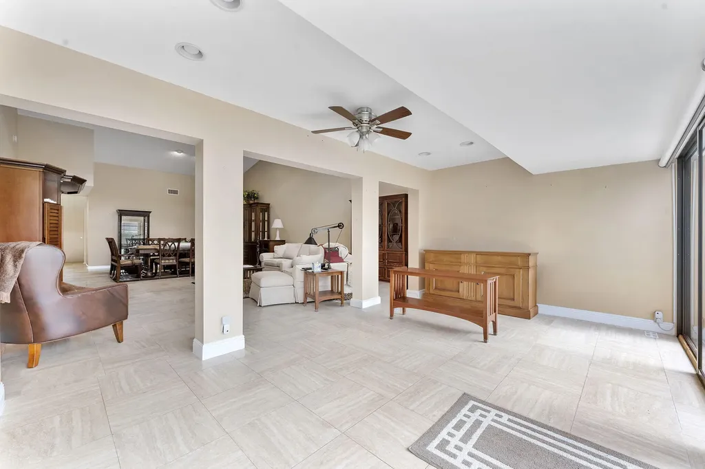 6845 Fountains Circle Lake Worth FL 33467