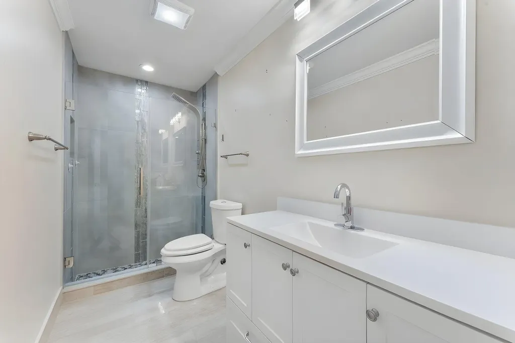 6845 Fountains Circle Lake Worth FL 33467