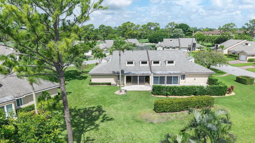 6845 Fountains Circle Lake Worth FL 33467