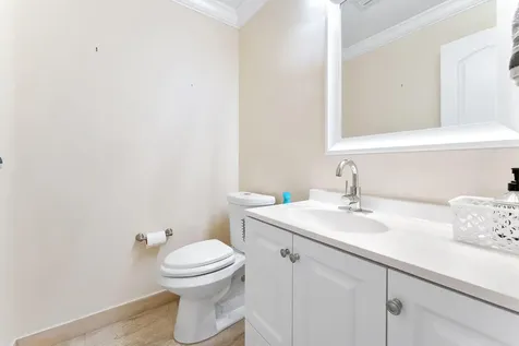 6845 Fountains Circle Lake Worth FL 33467