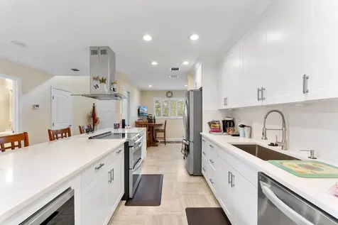 6845 Fountains Circle Lake Worth FL 33467