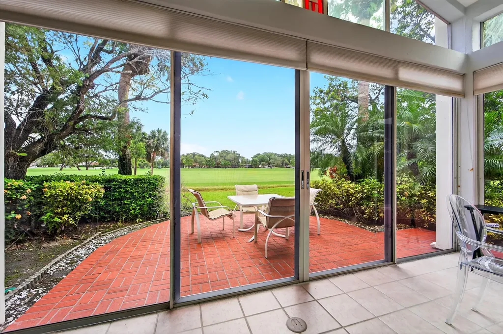 12902 Touchstone Place Palm Beach Gardens FL 33418