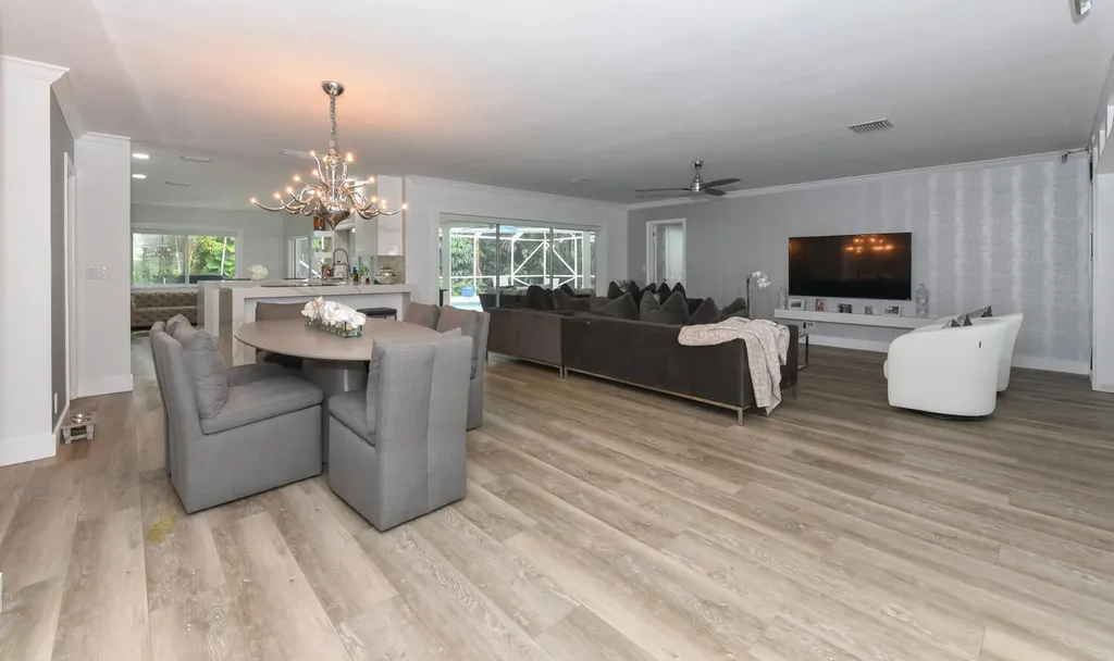 880 Hickory Terrace Boca Raton FL 33486