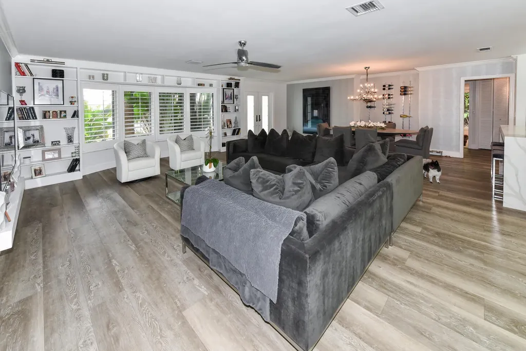 880 Hickory Terrace Boca Raton FL 33486