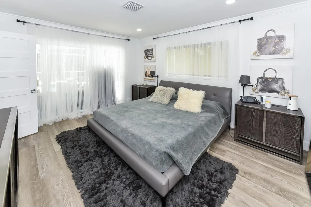 880 Hickory Terrace Boca Raton FL 33486