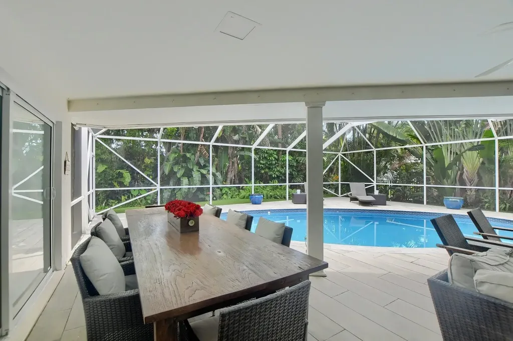 880 Hickory Terrace Boca Raton FL 33486