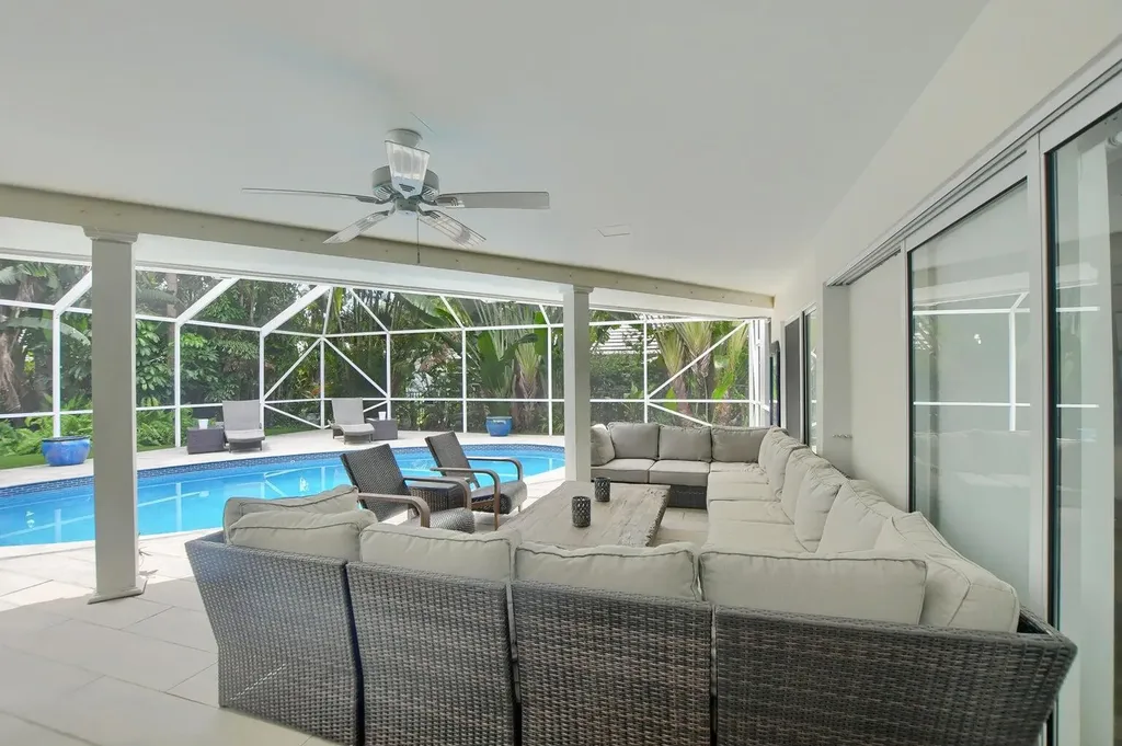 880 Hickory Terrace Boca Raton FL 33486