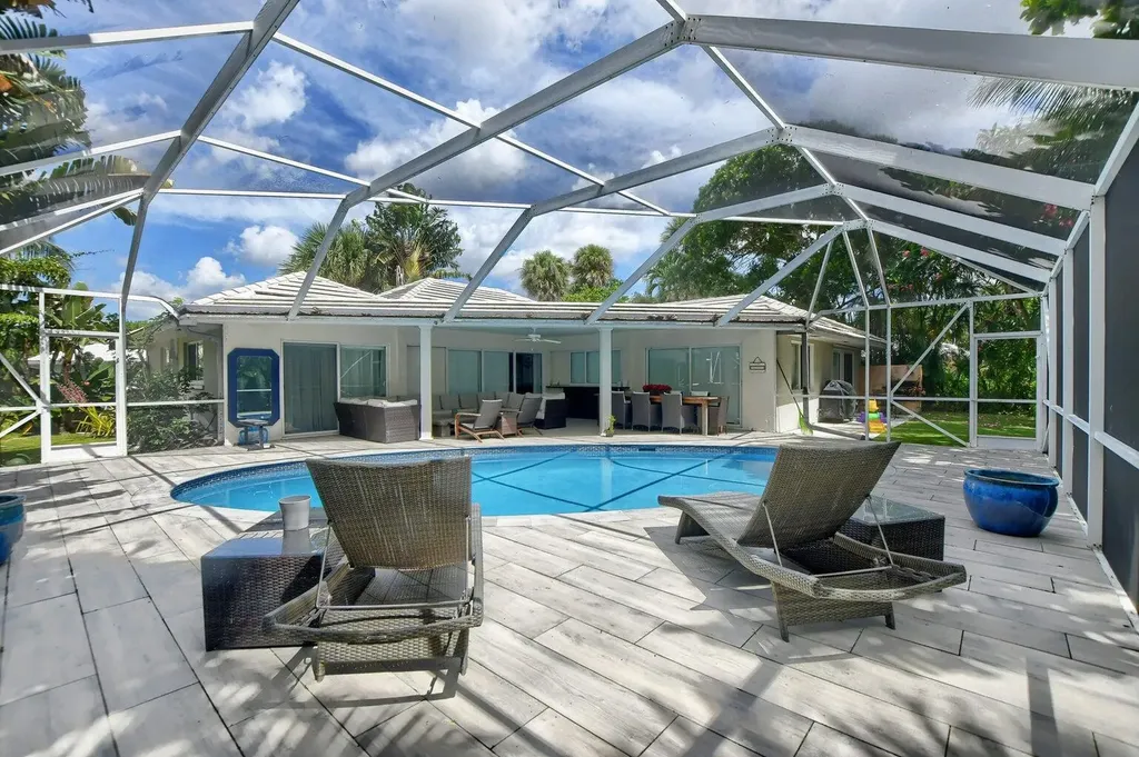 880 Hickory Terrace Boca Raton FL 33486